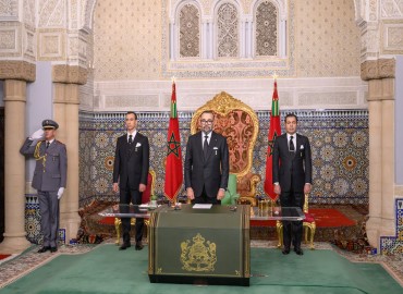 صاحب الجلالة الملك محمد السادس يوجه خطابا ساميا إلى الأمة بمناسبة الذكرى الثامنة والأربعين للمسيرة ا